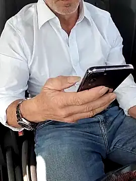 Snapshot of giorgio481510 chatting on February 2025 09:47:01 AM giorgio481510 online show from February 2025 09:47:01 AM