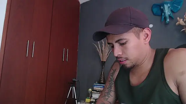 geirge teacherxx online show from January 2025 08:00:02 PM