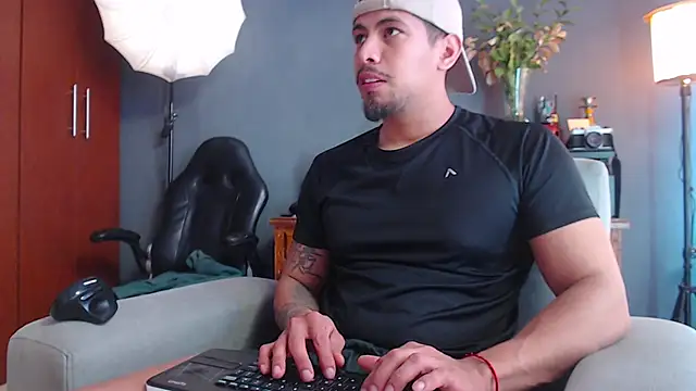 geirge teacherxx online show from October 2025 04:13:02 PM