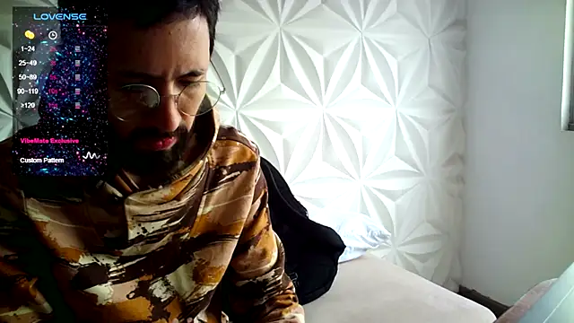 Snapshot of jerryandjessica chatting on September 2025 08:00:02 PM jerryandjessica online show from September 2025 08:00:02 PM