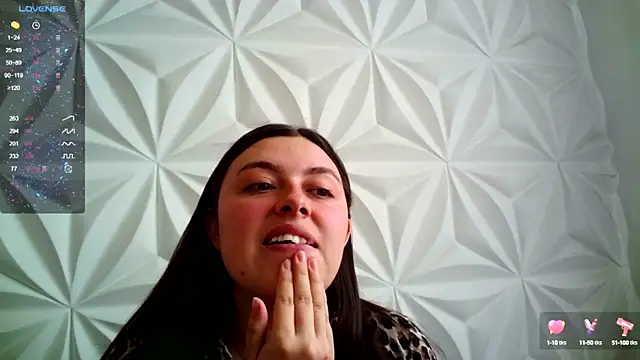 Snapshot of jerryandjessica chatting on October 2025 06:28:02 PM jerryandjessica online show from October 2025 06:28:02 PM