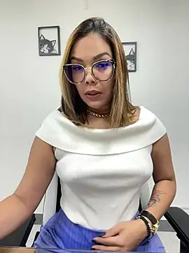 KellyBrooklyn  online show from March 2025 12:46:01 PM