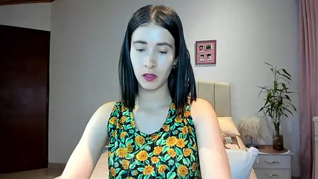 macarena vallejo online show from March 2025 01:21:01 AM