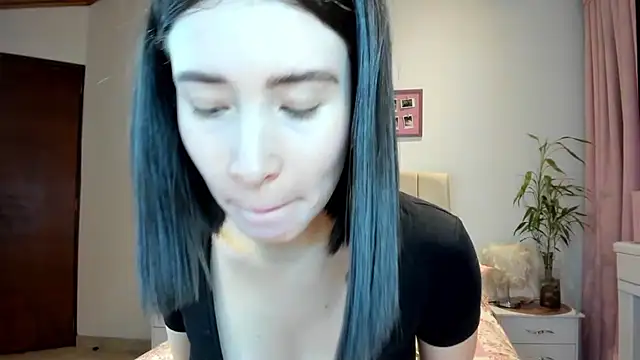 macarena vallejo online show from September 2025 02:56:02 AM