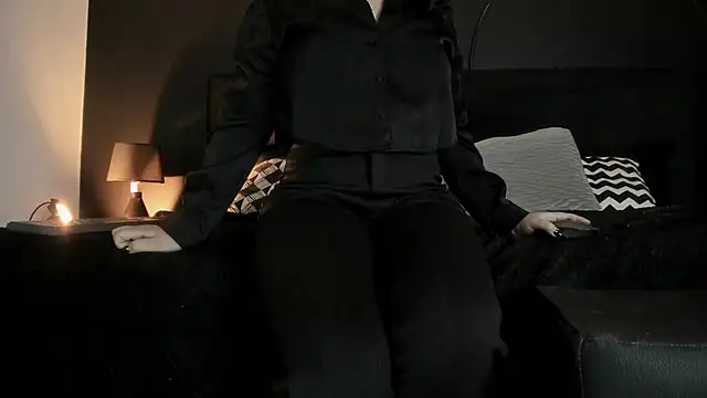  Jade 16 online show from February 2025 05:58:02 PM