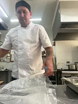 Snapshot of xavier_1988 chatting on February 2026 07:43:01 PM xavier 1988 online show from February 2026 07:43:01 PM