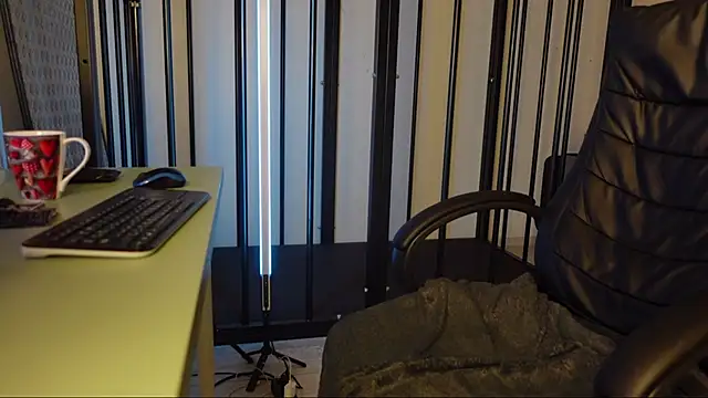 Tommy Burnz online show from January 2025 05:48:01 AM