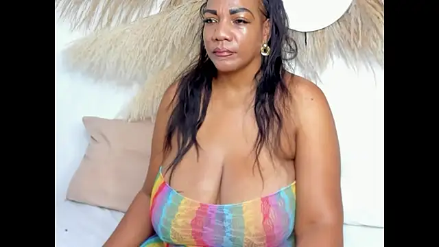 Snapshot of ShakeBigAss chatting on September 2025 01:34:01 PM ShakeBigAss online show from September 2025 01:34:01 PM