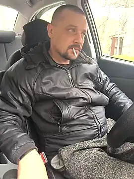 DanielOhCool online show from April 2026 07:14:01 AM