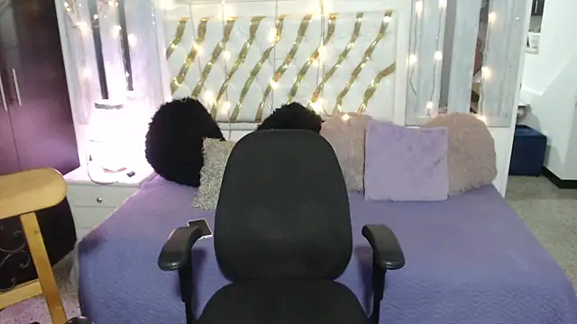 mijal queen online show from March 2025 05:48:02 AM