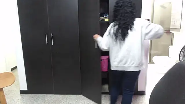 mijal queen online show from September 2025 02:46:02 AM