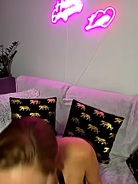 VickyDiamondx online show from September 2025 06:19:01 PM