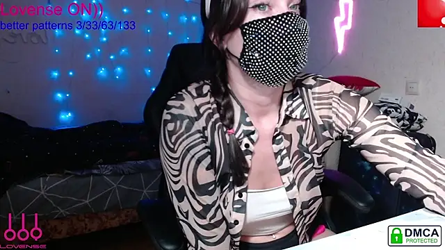 sweet cute cat online show from March 2025 08:10:02 AM