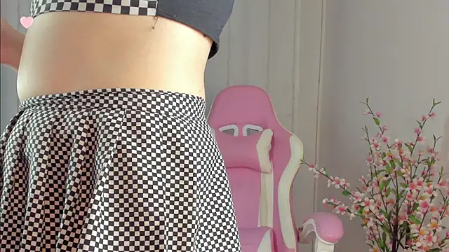 rosseblondee online show from November 2025 09:49:02 PM