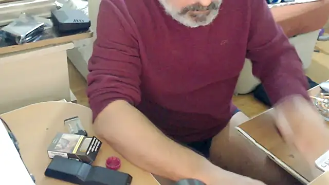 LiONTURK online show from October 2025 01:15:01 AM