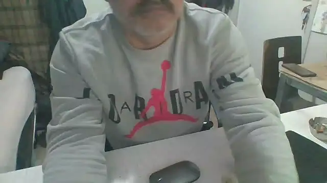 LiONTURK online show from February 2026 05:42:02 PM