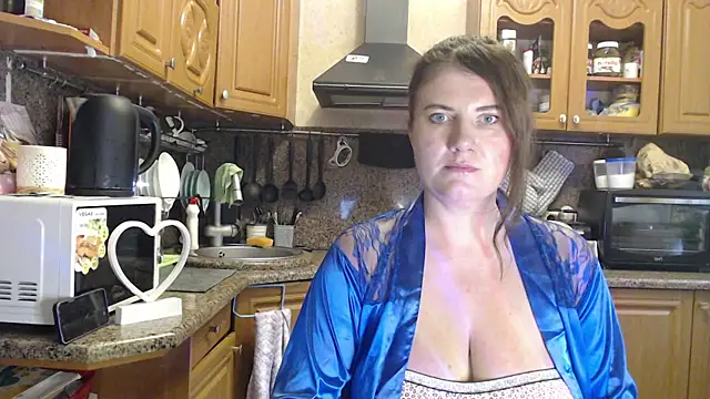 LizaCakes online show from September 2025 02:20:01 PM