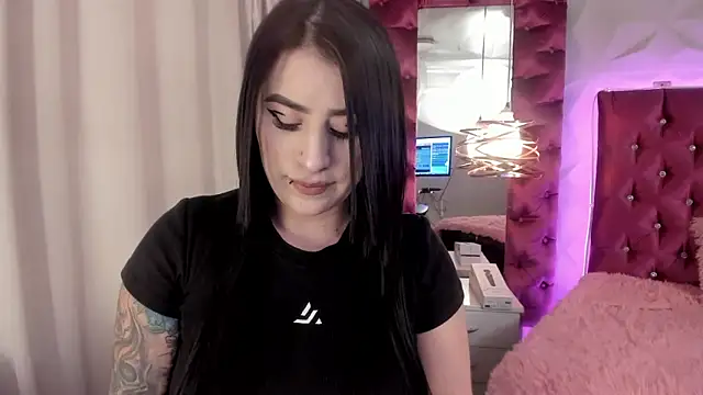 Snapshot of Nara_belen chatting on October 2025 03:20:02 AM Nara belen online show from October 2025 03:20:02 AM