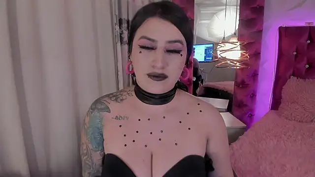 Snapshot of Nara_belen chatting on November 2025 04:25:01 AM Nara belen online show from November 2025 04:25:01 AM