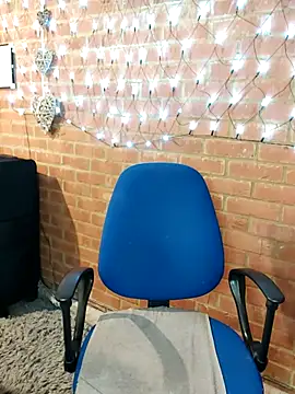 Lilybanx online show from February 2025 09:05:02 PM