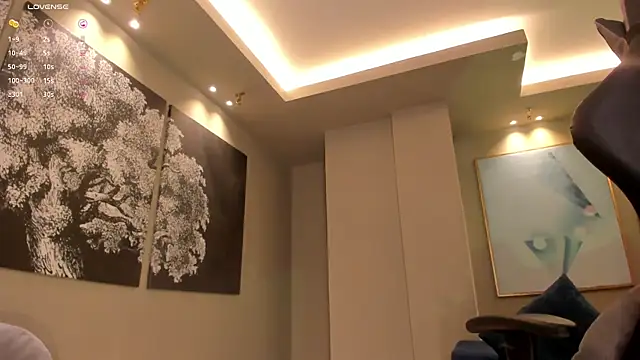 EllaClark online show from March 2025 10:17:02 PM