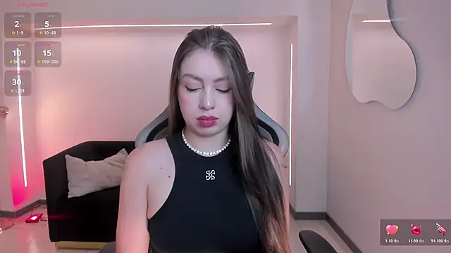 EllaClark online show from November 2025 05:35:02 PM