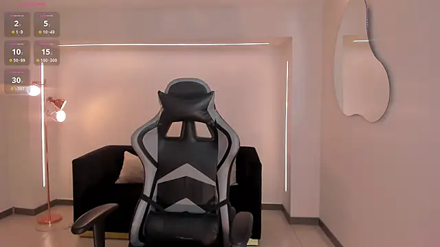 EllaClark online show from November 2025 07:02:02 PM