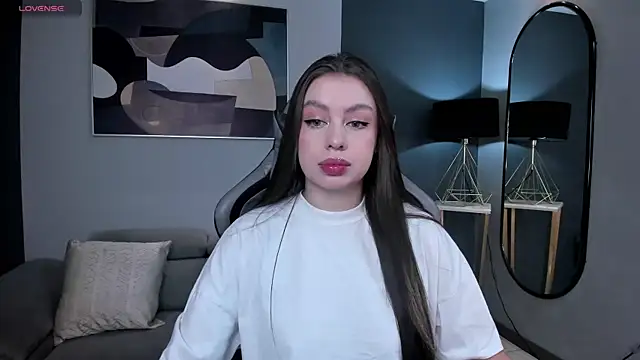 EllaClark online show from November 2025 06:42:02 PM