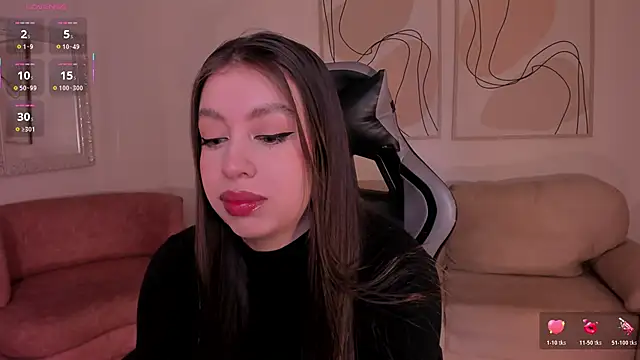 EllaClark online show from November 2025 04:44:01 PM