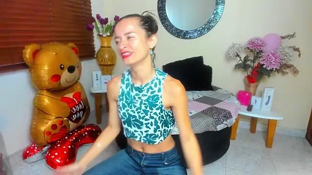 Snapshot of NicoleSantana chatting on April 2026 10:45:01 PM NicoleSantana online show from April 2026 10:45:01 PM