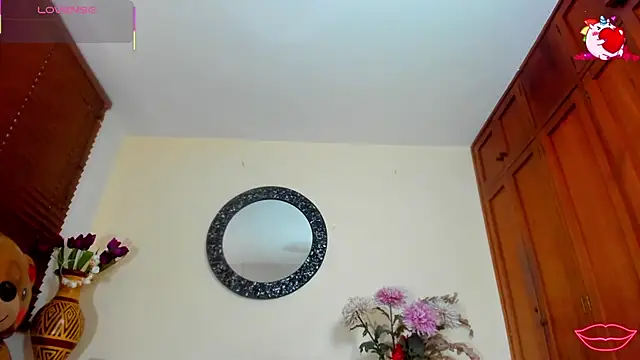 Snapshot of NicoleSantana chatting on May 2026 10:16:02 PM NicoleSantana online show from May 2026 10:16:02 PM