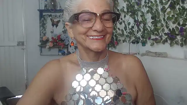 FunnyGrandma online show from December 2024 07:27:02 PM