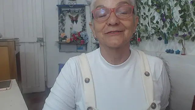 FunnyGrandma online show from February 2025 01:29:02 AM