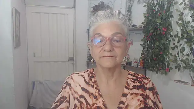 FunnyGrandma online show from February 2025 01:54:02 AM