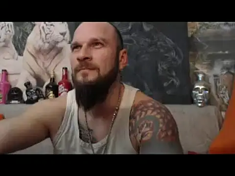 Snapshot of viking_30 chatting on February 2025 08:06:02 PM viking 30 online show from February 2025 08:06:02 PM