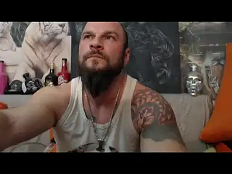 Snapshot of viking_30 chatting on February 2025 08:09:02 PM viking 30 online show from February 2025 08:09:02 PM