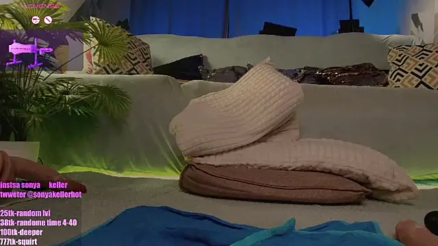 Sonya Keller new online show from October 2025 08:20:02 PM