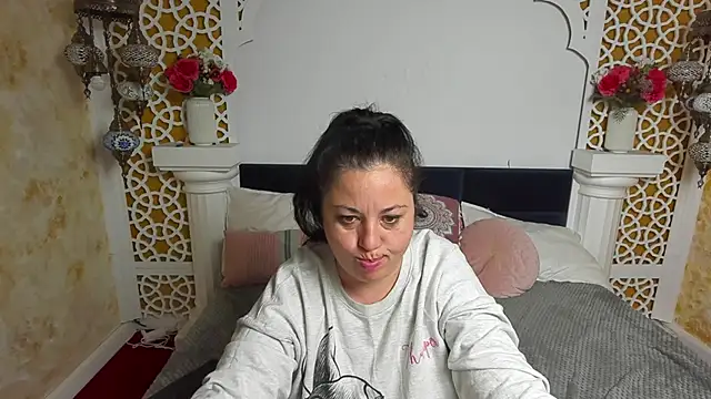 AleshaArabian online show from October 2025 04:20:02 AM