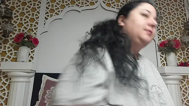 AleshaArabian online show from February 2026 05:03:02 AM