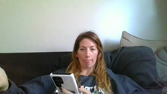 Rhodesxox online show from November 2025 07:19:02 PM