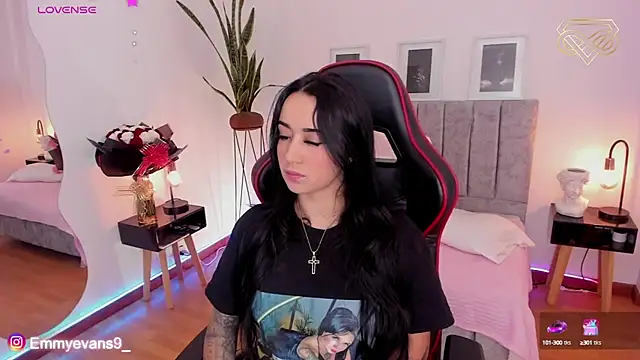 EmmyEvans1 online show from December 2024 07:49:01 PM