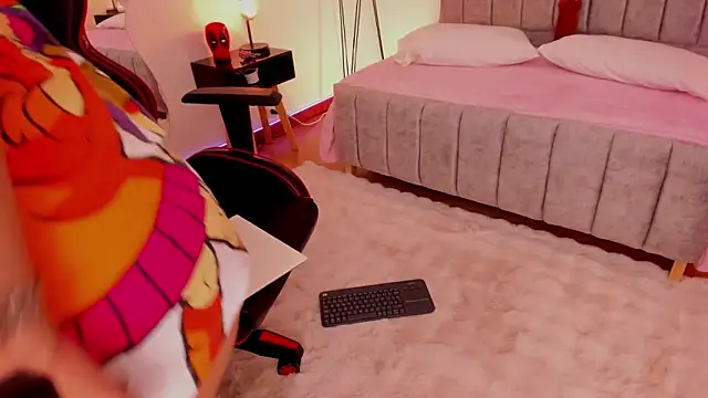 EmmyEvans1 online show from January 2025 10:37:01 PM