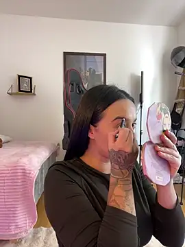 EmmyEvans1 online show from March 2025 07:25:01 PM