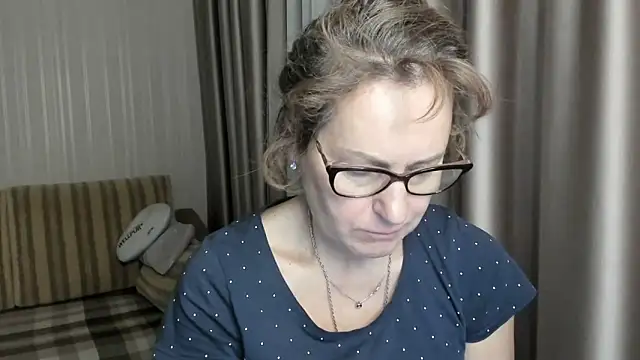 lauraoven online show from January 2025 05:44:02 PM