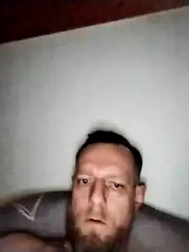 Snapshot of Kw8585kw chatting on January 2025 04:05:01 AM Kw8585kw online show from January 2025 04:05:01 AM