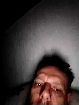 Snapshot of Kw8585kw chatting on January 2025 03:44:02 AM Kw8585kw online show from January 2025 03:44:02 AM