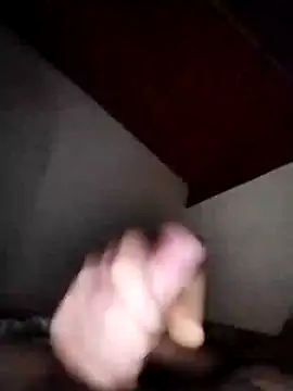 Snapshot of Kw8585kw chatting on February 2025 02:14:02 AM Kw8585kw online show from February 2025 02:14:02 AM