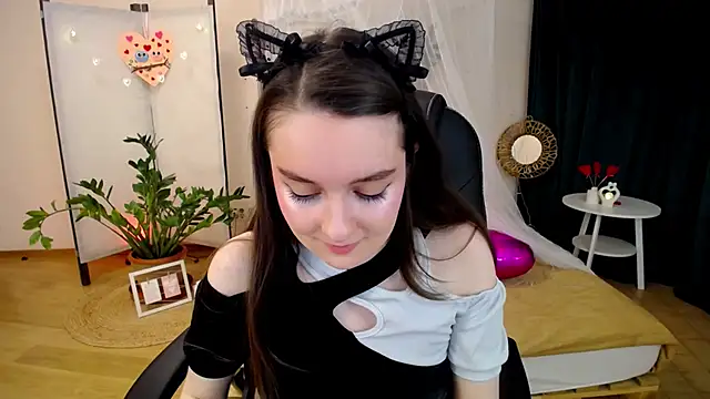 CloudGrace online show from February 2025 06:21:01 PM