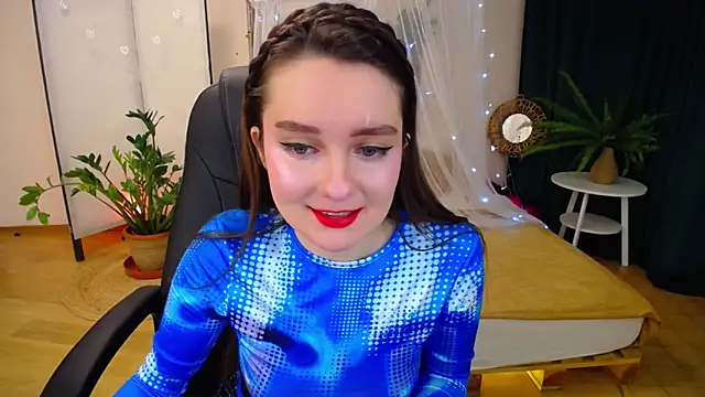 CloudGrace online show from March 2025 03:18:02 AM