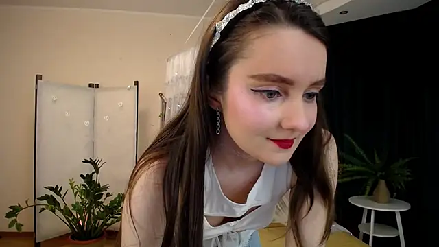 CloudGrace online show from March 2025 03:19:01 AM